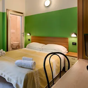 Hotel Hot N' Fun Berna, Rimini
